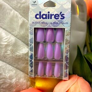 Claire's Lavender and Lilac Faux Nail Set